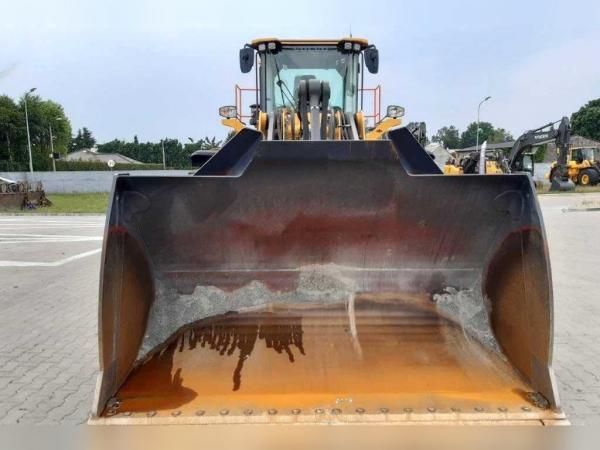 Фронтальный погрузчик Volvo 150 2019 г, 4500 м/ч из Европы — фото 5